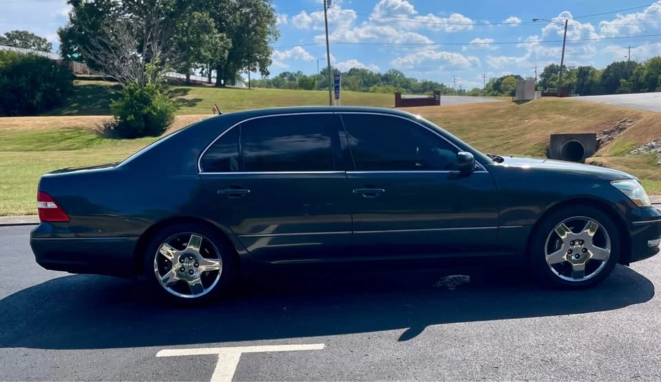 2004 Lexus LS 3rd Gen - Image 7 of 14