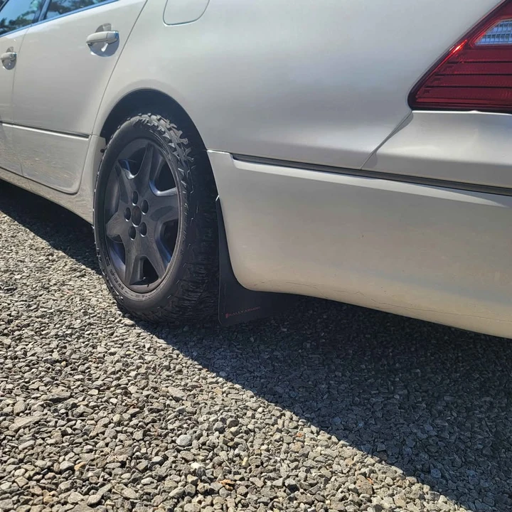 2004 Lexus LS 3rd Gen - Image 5 of 11