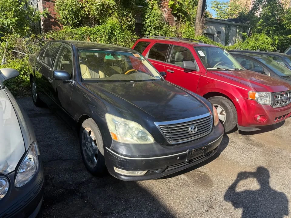 2004 Lexus LS 3rd Gen - Image 3 of 3