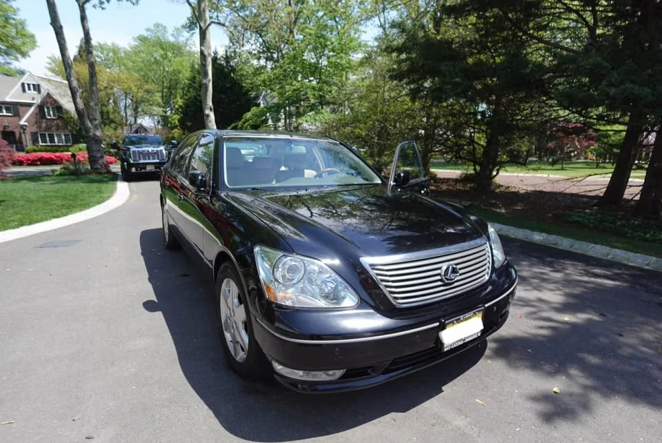 2004 Lexus LS 3rd Gen - Image 5 of 18