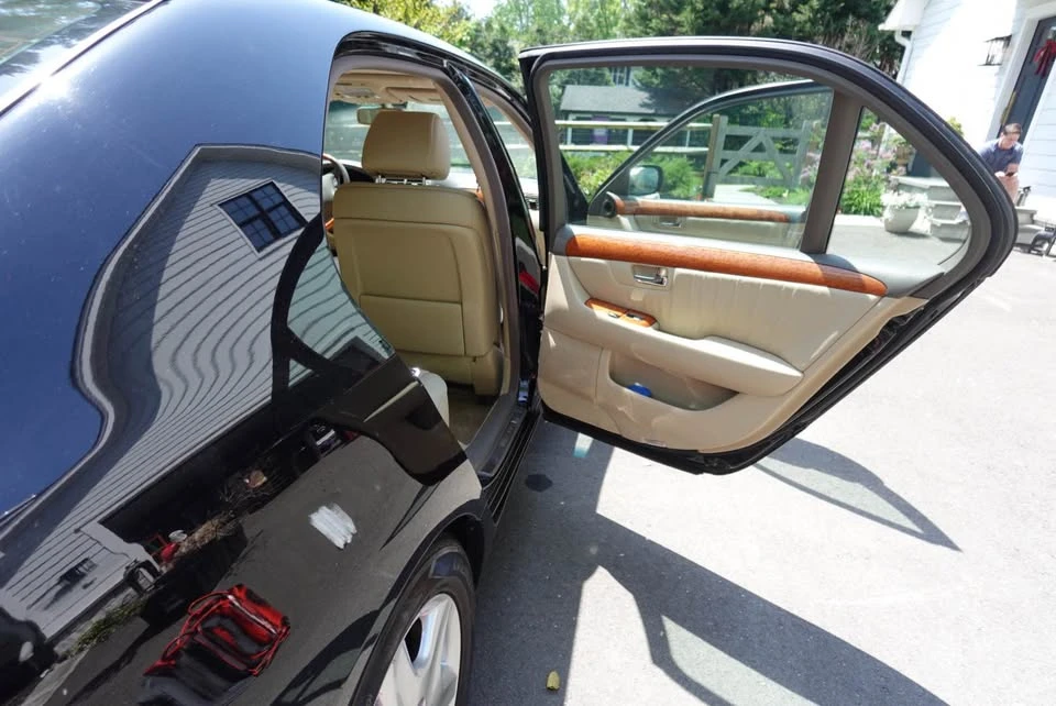 2004 Lexus LS 3rd Gen - Image 11 of 18