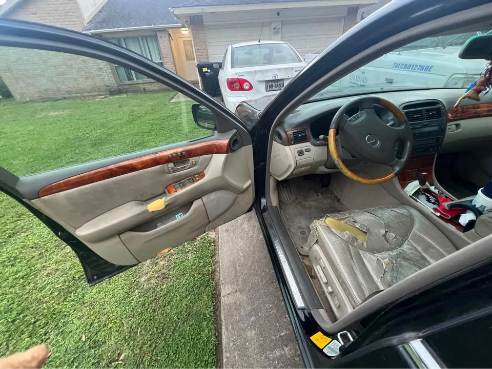 2004 Lexus LS 3rd Gen - Image 17 of 19