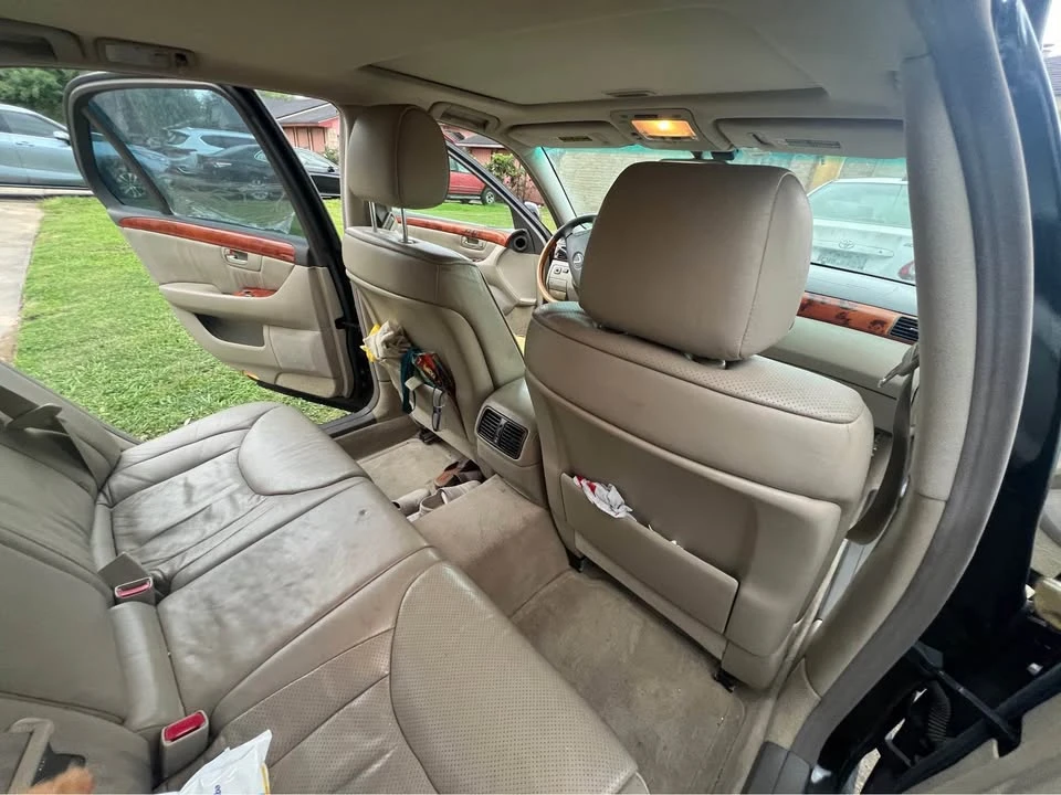 2004 Lexus LS 3rd Gen - Image 10 of 19