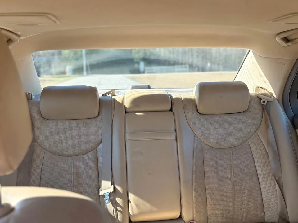 2004 Lexus LS 3rd Gen - Image 13 of 17