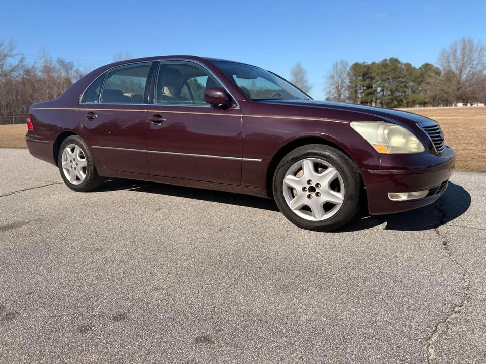 2004 Lexus LS 3rd Gen - Image 5 of 17
