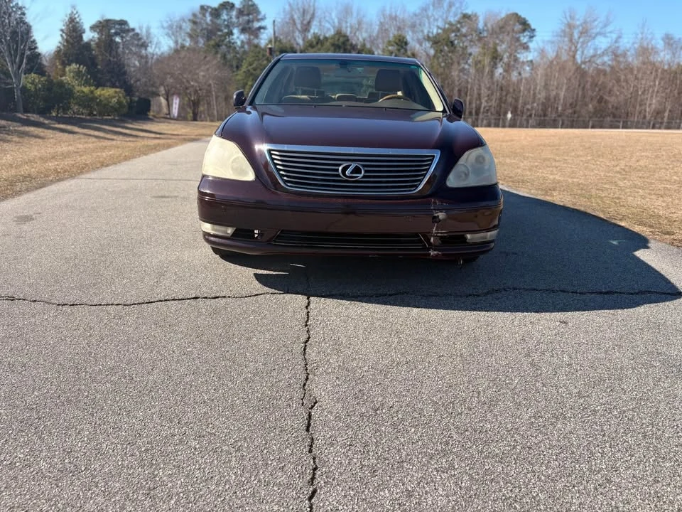 2004 Lexus LS 3rd Gen - Image 4 of 17