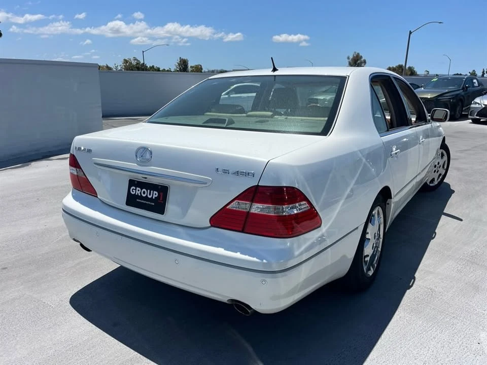 2004 Lexus LS 3rd Gen - Image 5 of 15