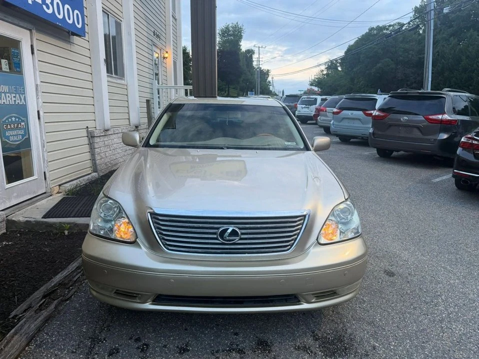 2004 Lexus LS 3rd Gen - Image 10 of 20