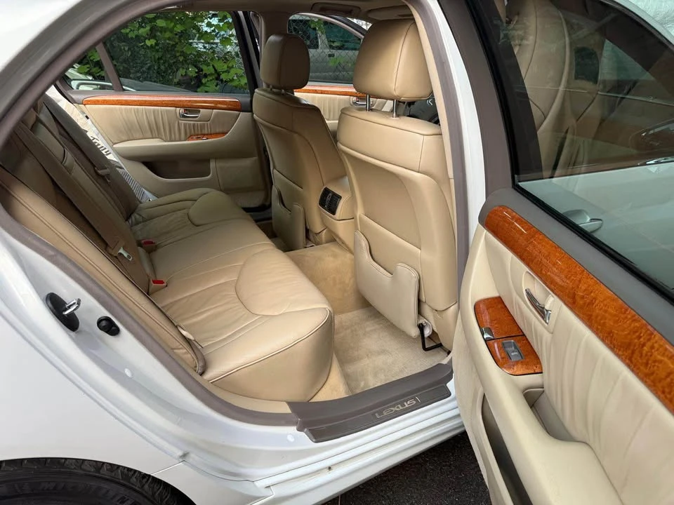 2004 Lexus LS 3rd Gen - Image 7 of 11