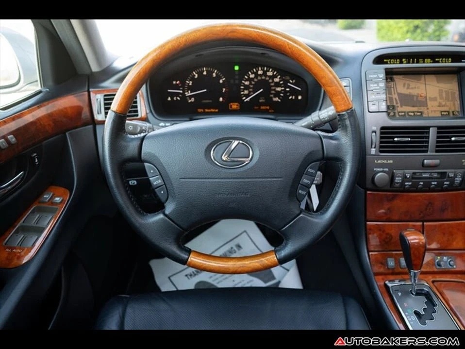 2004 Lexus LS 3rd Gen - Image 14 of 20