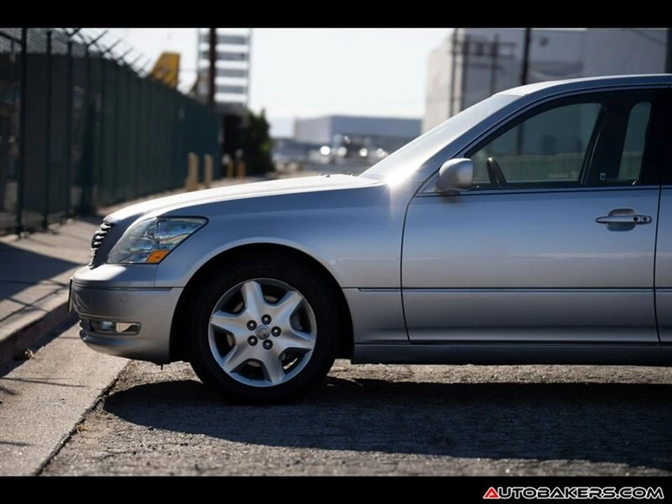 2004 Lexus LS 3rd Gen - Image 12 of 20