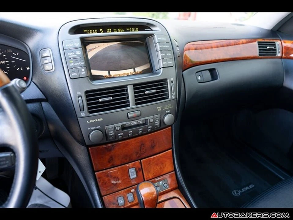 2004 Lexus LS 3rd Gen - Image 19 of 20