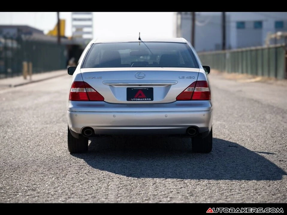2004 Lexus LS 3rd Gen - Image 5 of 20