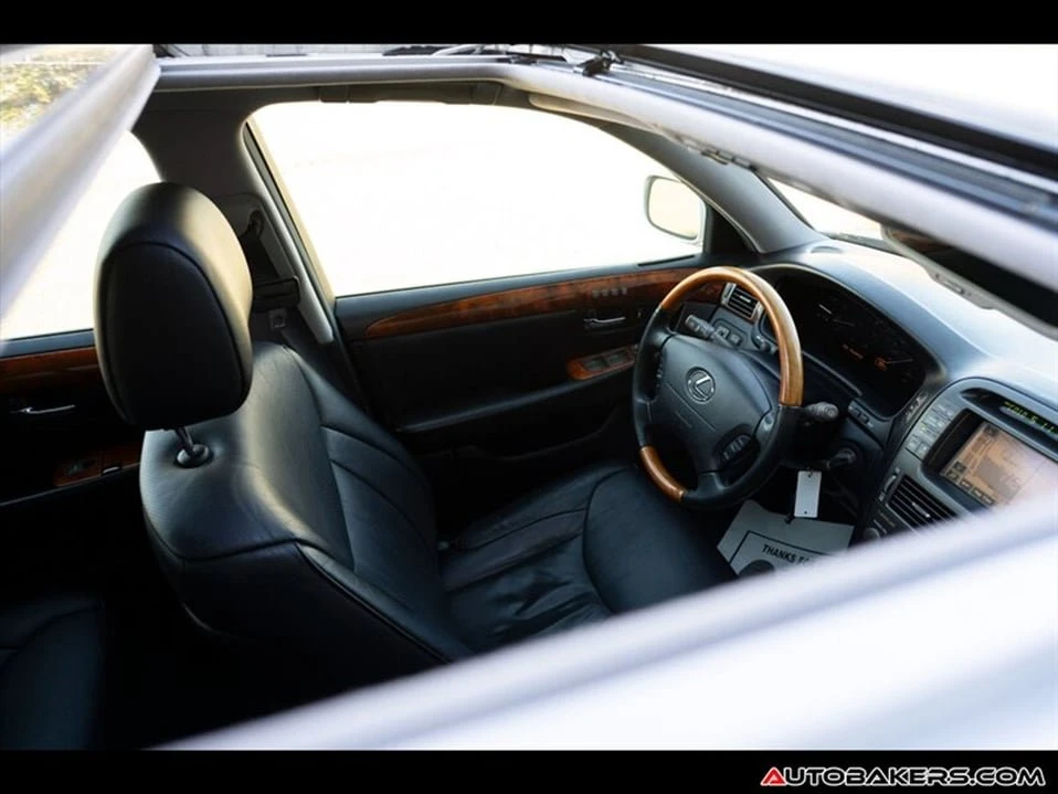 2004 Lexus LS 3rd Gen - Image 20 of 20