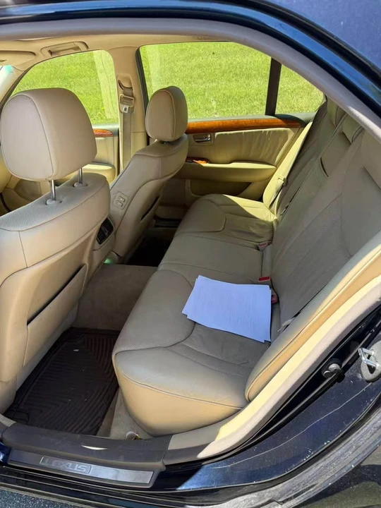 2004 Lexus LS 3rd Gen - Image 3 of 10