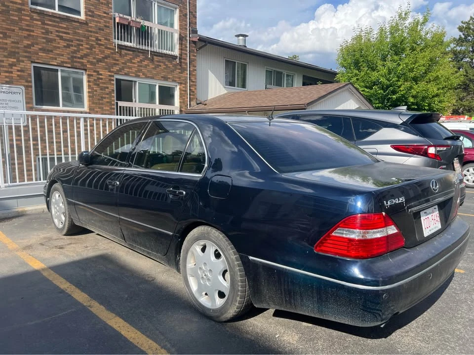2004 Lexus LS 3rd Gen - Image 7 of 10