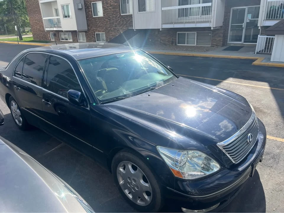 2004 Lexus LS 3rd Gen - Image 8 of 10