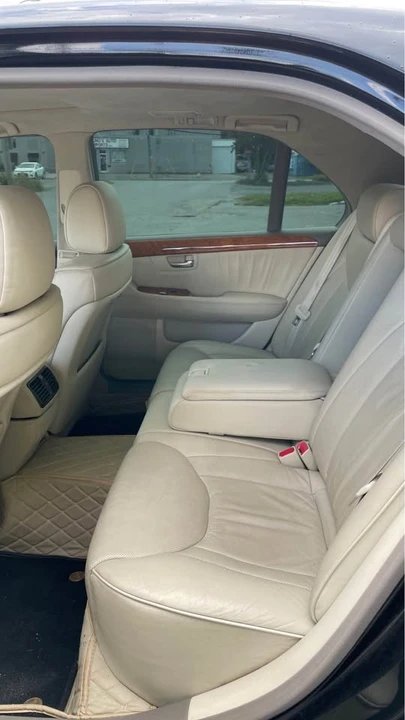 2004 Lexus LS 3rd Gen - Image 7 of 10