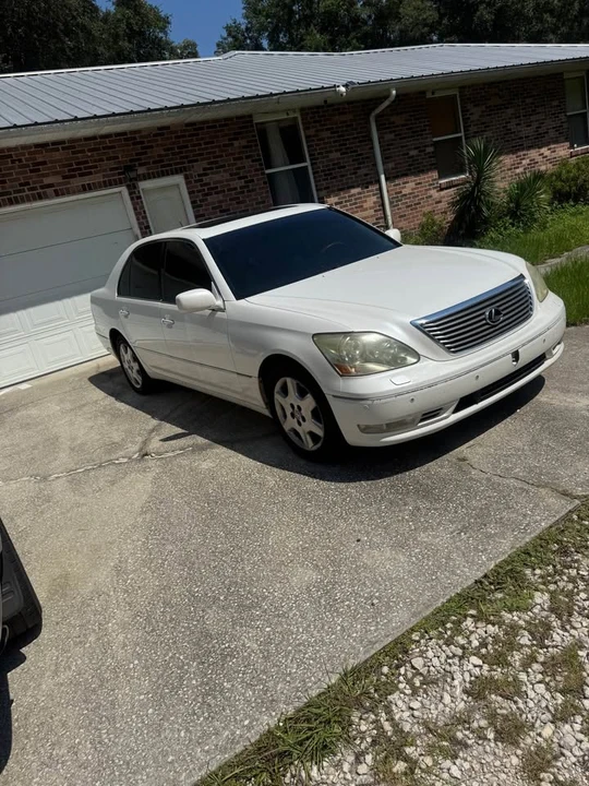 2004 Lexus LS 3rd Gen - Image 4 of 10