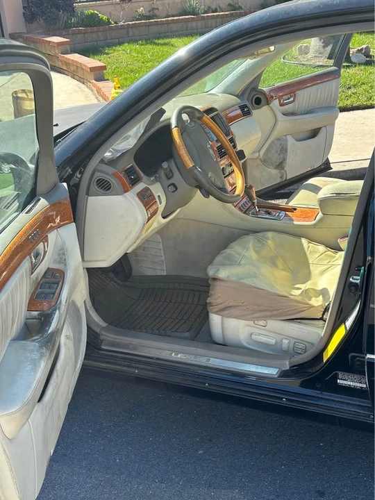2004 Lexus LS 3rd Gen - Image 2 of 10