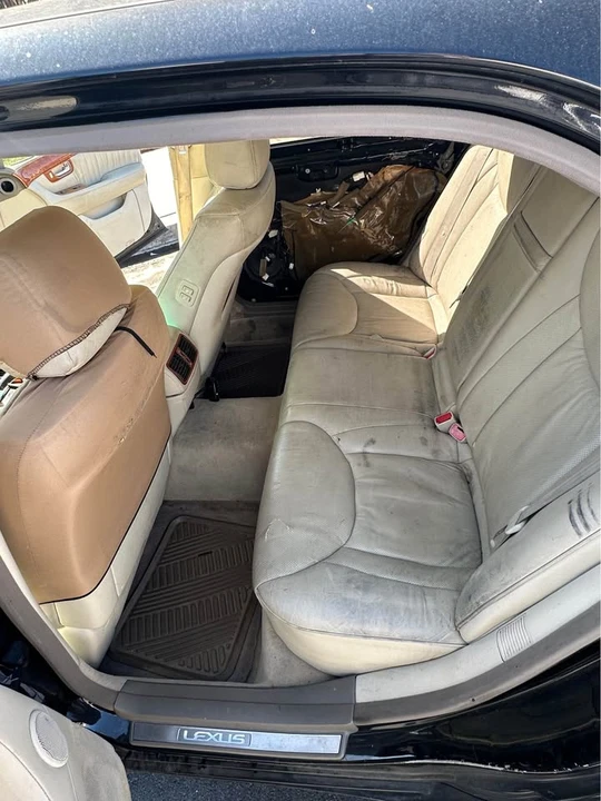 2004 Lexus LS 3rd Gen - Image 5 of 10