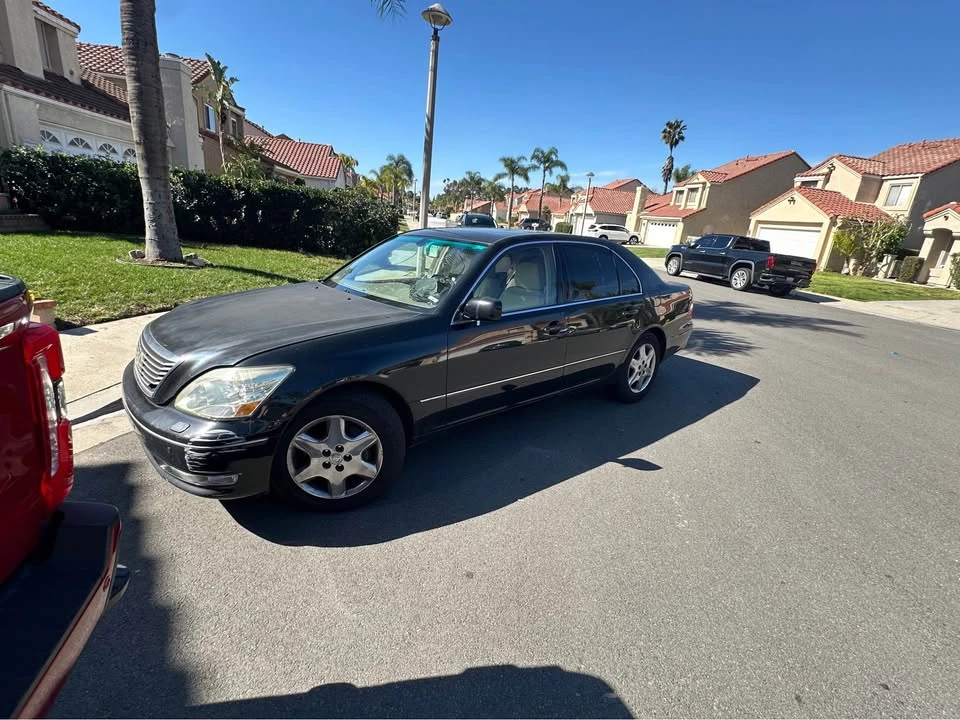 2004 Lexus LS 3rd Gen - Image 8 of 10