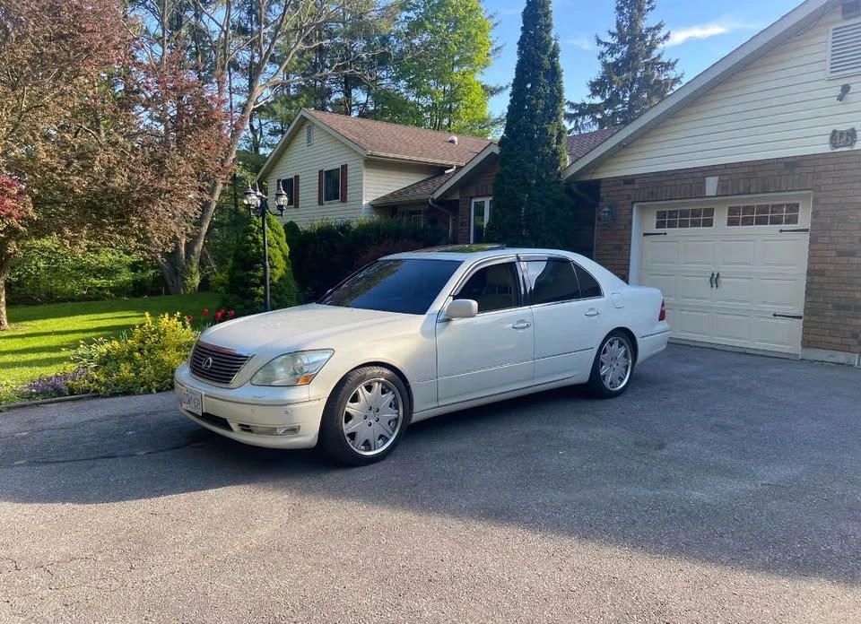 2004 Lexus LS 3rd Gen - Image 3 of 8