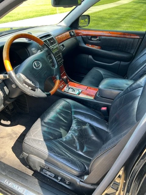 2004 Lexus LS 3rd Gen - Image 5 of 10