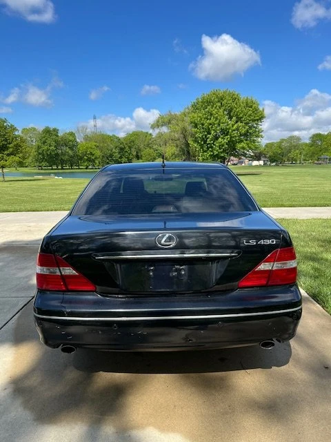 2004 Lexus LS 3rd Gen - Image 4 of 10