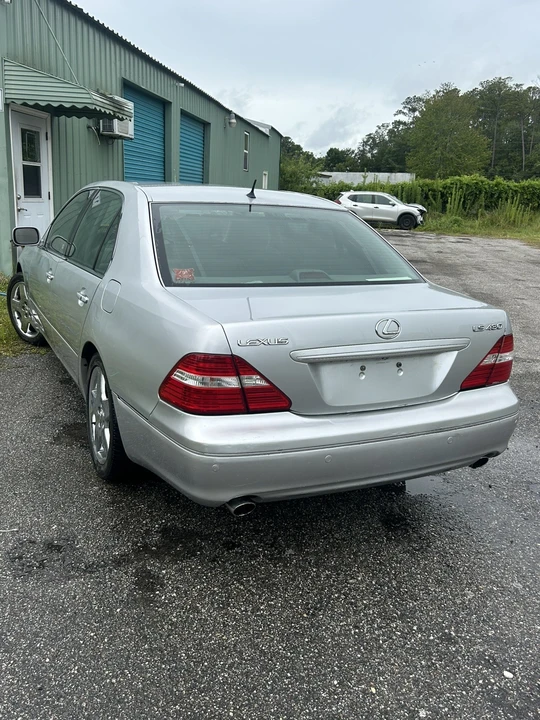 2004 Lexus LS 3rd Gen - Image 2 of 24
