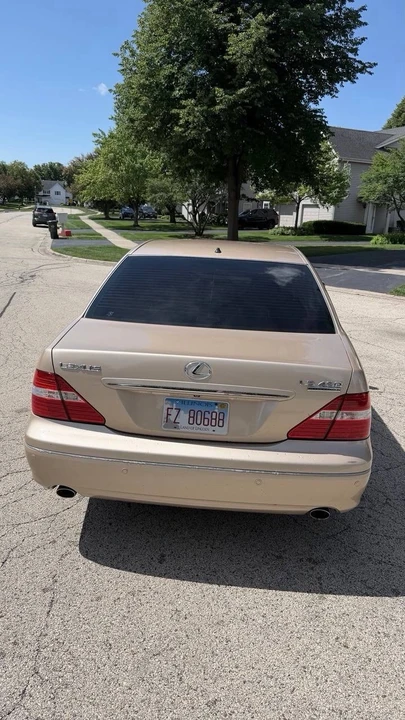 2004 Lexus LS 3rd Gen - Image 6 of 24