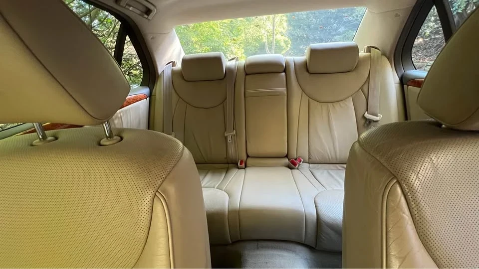 2004 Lexus LS 3rd Gen - Image 5 of 5