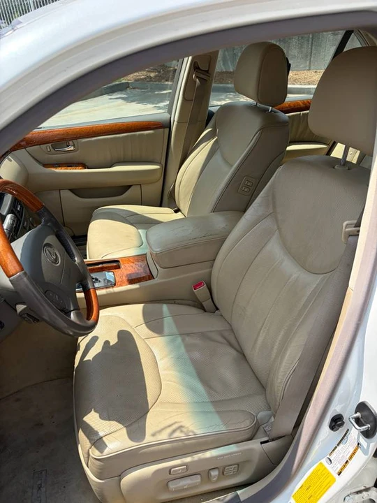 2004 Lexus LS 3rd Gen - Image 5 of 16