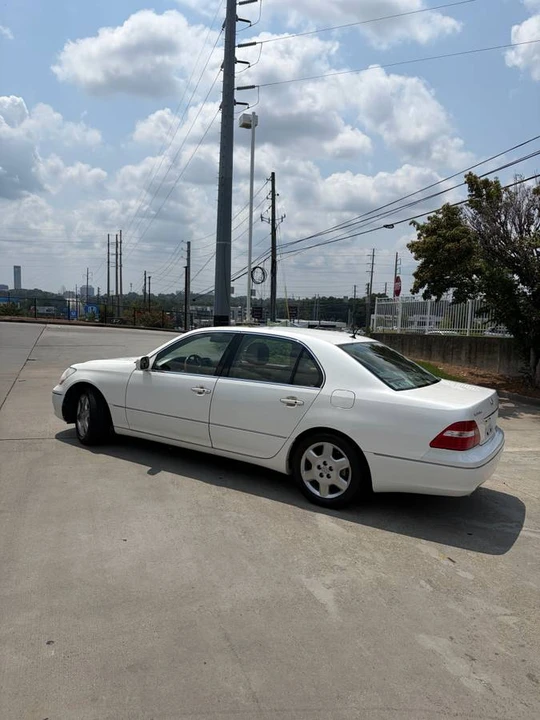 2004 Lexus LS 3rd Gen - Image 3 of 16