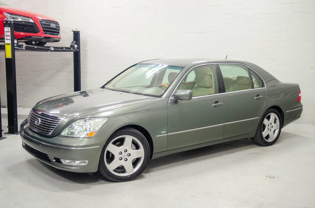 2004 Lexus LS 3rd Gen - Image 24 of 31