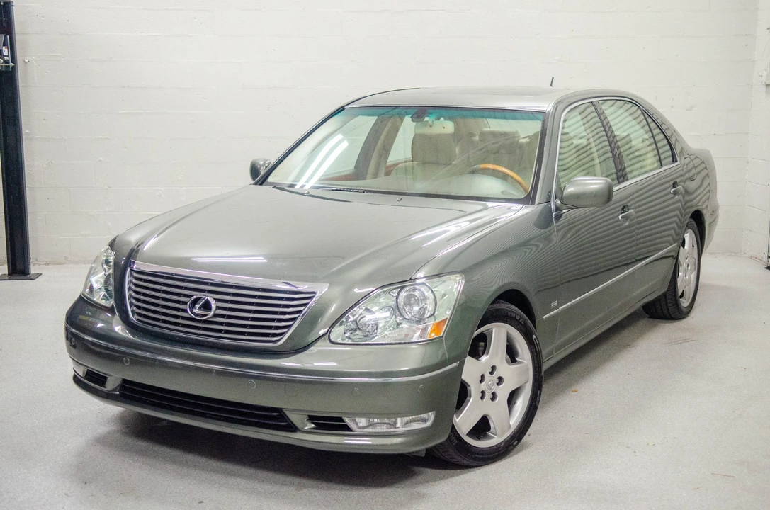 2004 Lexus LS 3rd Gen - Image 26 of 31