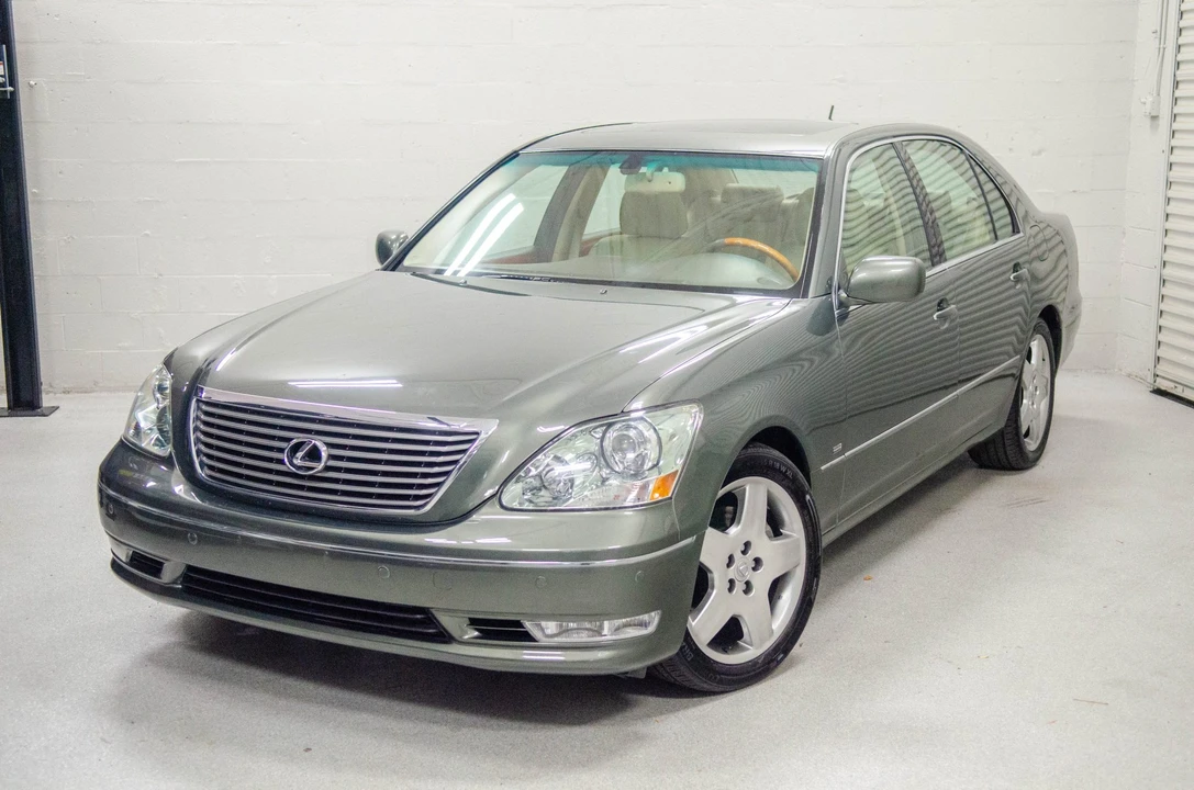2004 Lexus LS 3rd Gen - Image 27 of 31