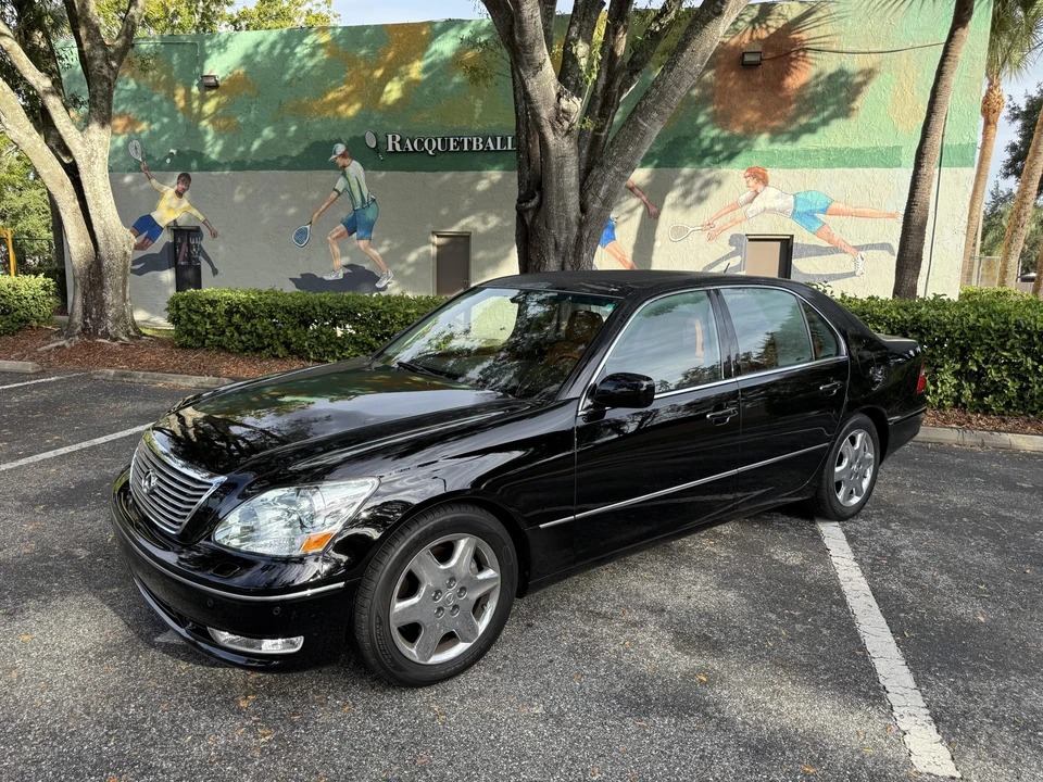 2004 Lexus LS 3rd Gen - Image 10 of 31