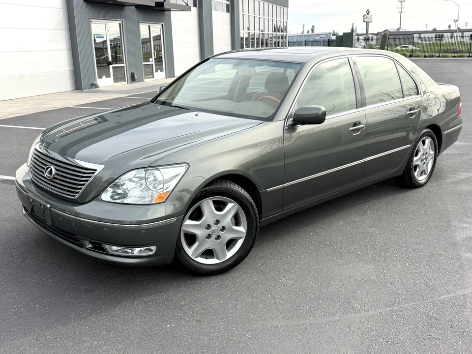 2004 Lexus LS 3rd Gen - Image 8 of 31