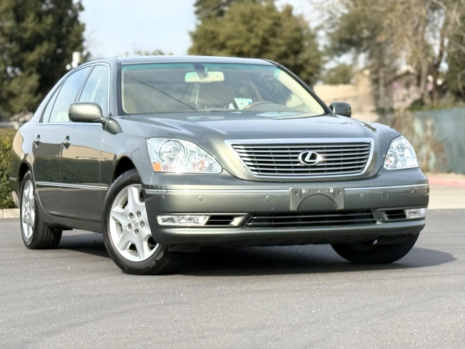 2004 Lexus LS 3rd Gen - Image 21 of 31
