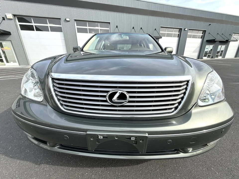 2004 Lexus LS 3rd Gen - Image 28 of 31