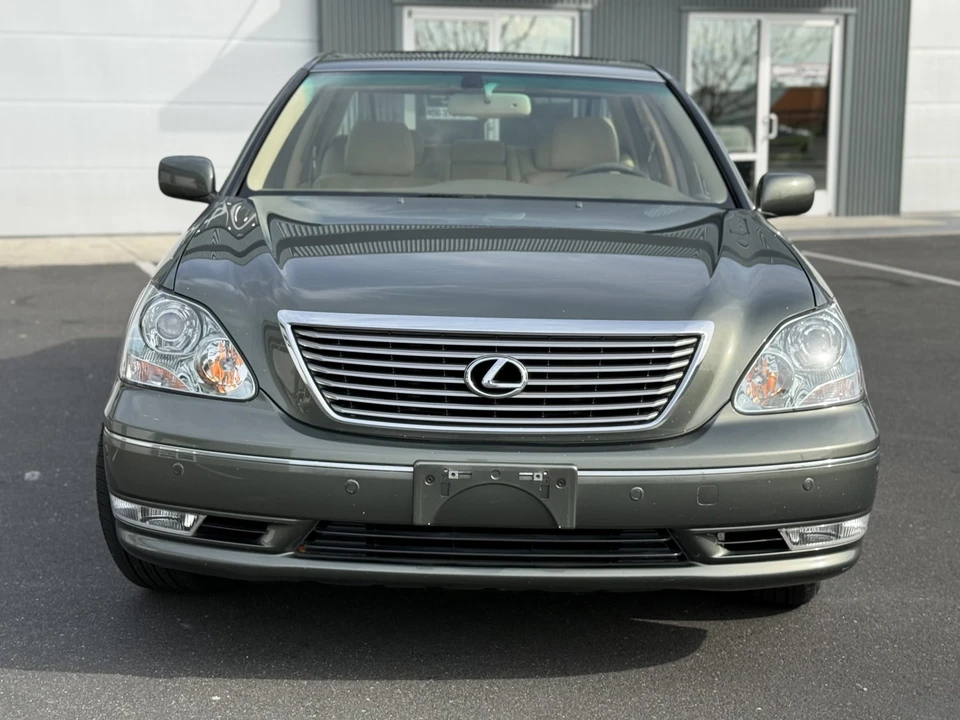 2004 Lexus LS 3rd Gen - Image 27 of 31