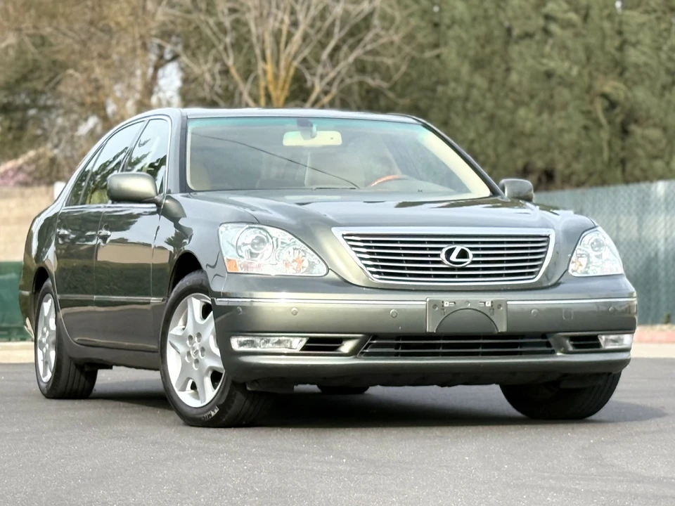 2004 Lexus LS 3rd Gen - Image 20 of 31