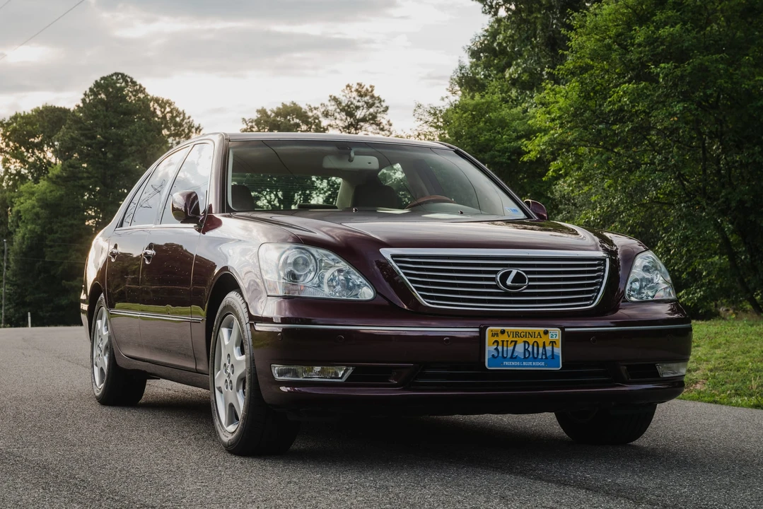 2004 Lexus LS 3rd Gen - Image 7 of 31