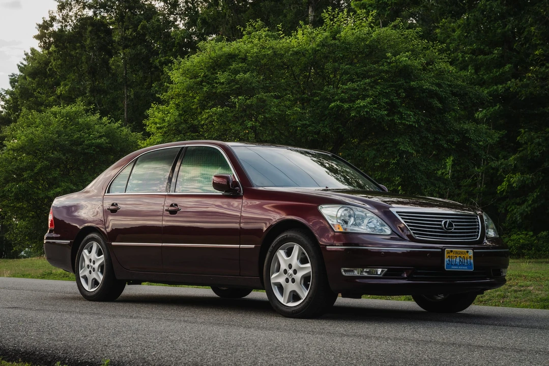 2004 Lexus LS 3rd Gen - Image 6 of 31