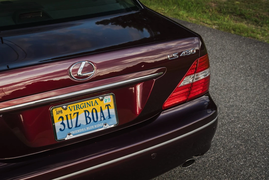 2004 Lexus LS 3rd Gen - Image 30 of 31