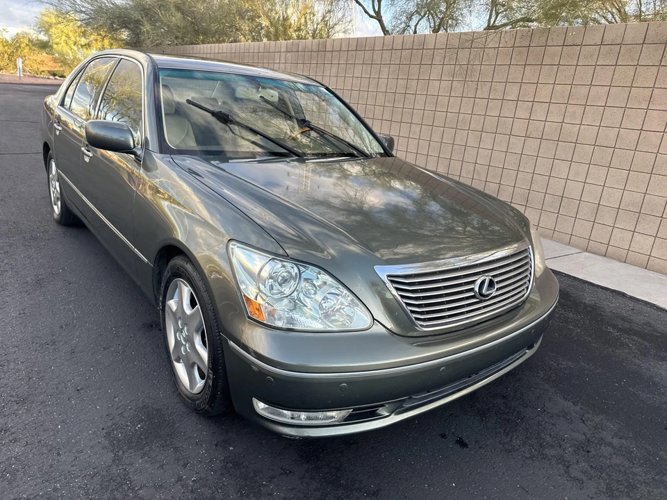 2004 Lexus LS 3rd Gen - Image 15 of 31