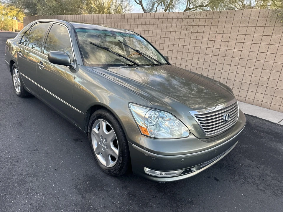 2004 Lexus LS 3rd Gen - Image 14 of 31