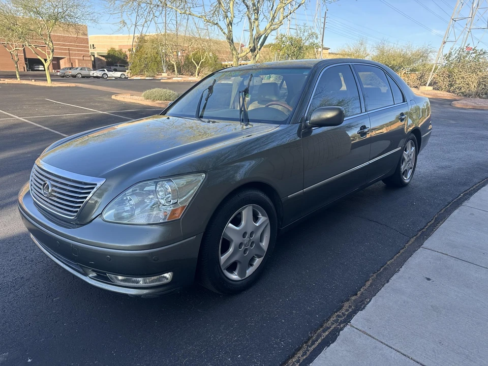 2004 Lexus LS 3rd Gen - Image 4 of 31