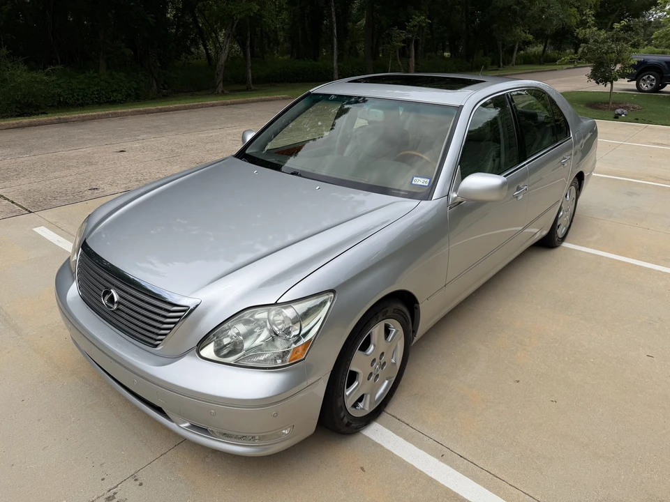 2004 Lexus LS 3rd Gen - Image 3 of 31